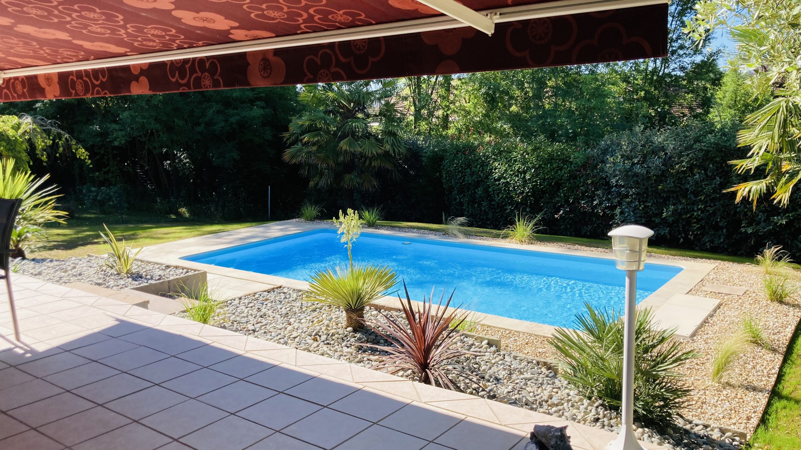 Aménagement d'un espace piscine à Sauvagnon - (64)