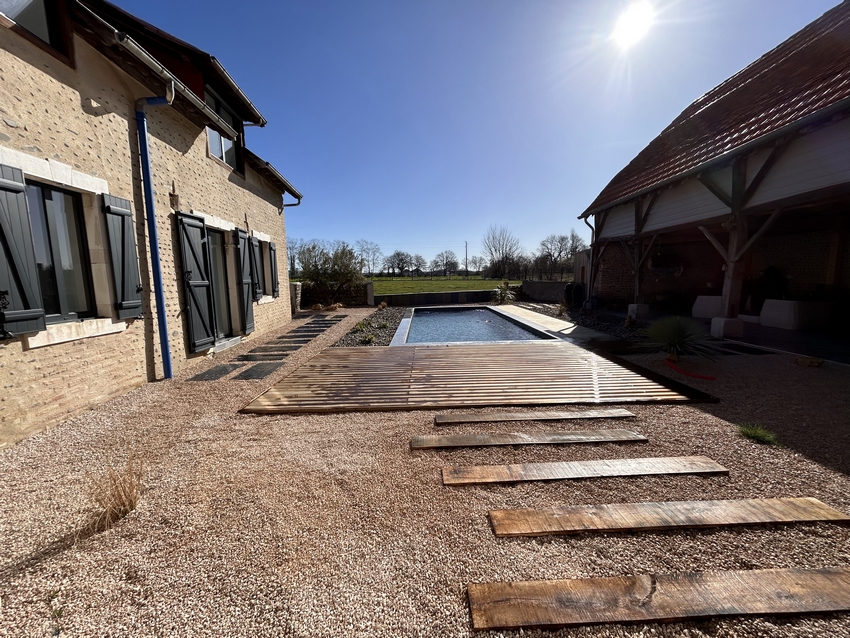 Rénovation paysagère d'une grange à Mazerolles (64)