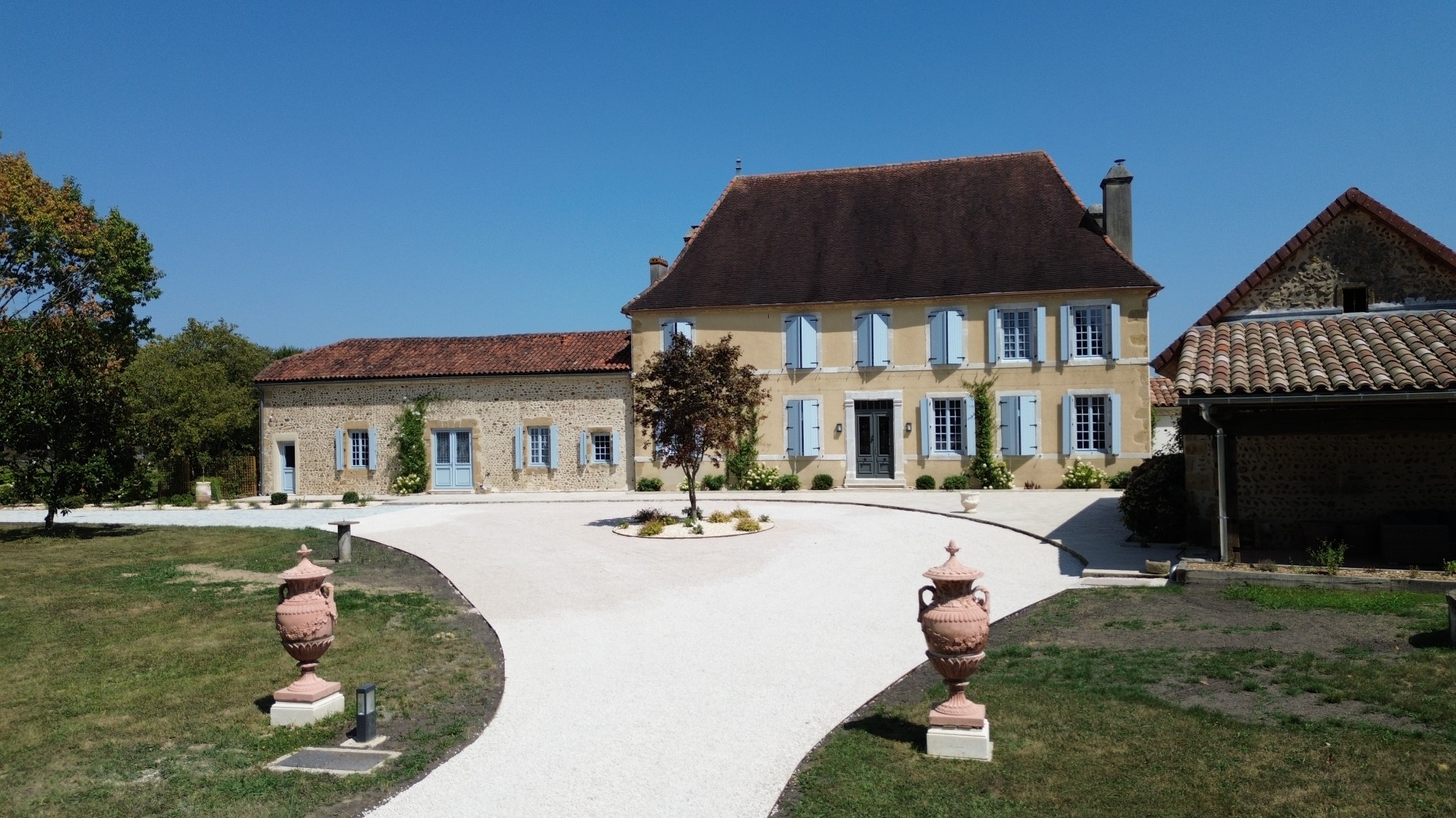Aménagement extérieur d'un domaine à Baliracq-Maumusson (64)
